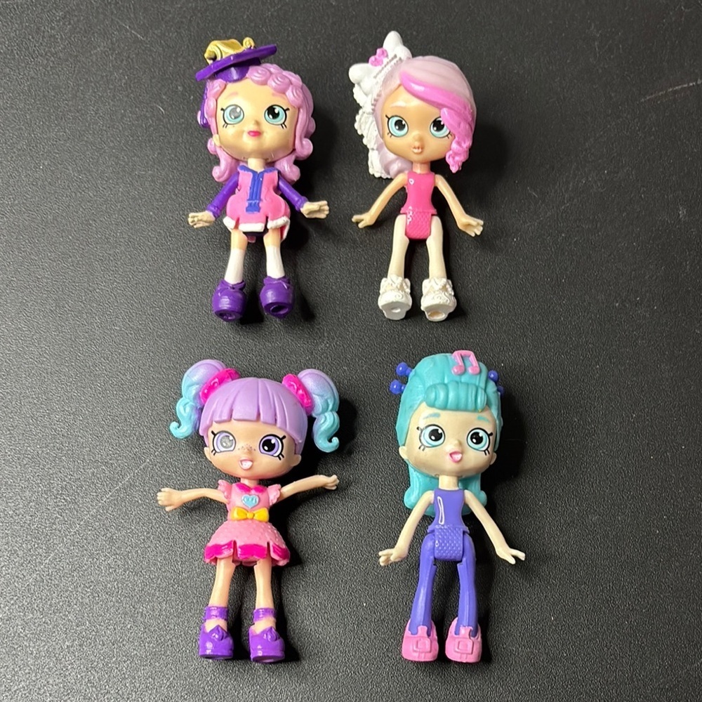 Shopkins Happy Places Lil' Shoppie Doll Lot of 4